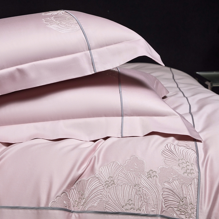 91家纺网 家纺一手货源 找家纺 （总）洽想家 2025新款120支贡缎长绒棉绣花四件套-花漾系列