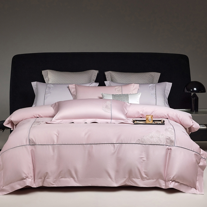 91家纺网 家纺一手货源 找家纺 （总）洽想家 2025新款120支贡缎长绒棉绣花四件套-花漾系列