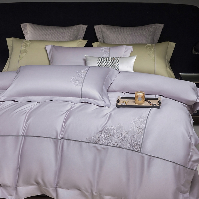 91家纺网 家纺一手货源 找家纺 洽想家 2025新款120支贡缎长绒棉绣花四件套-花漾系列 花漾-紫灰