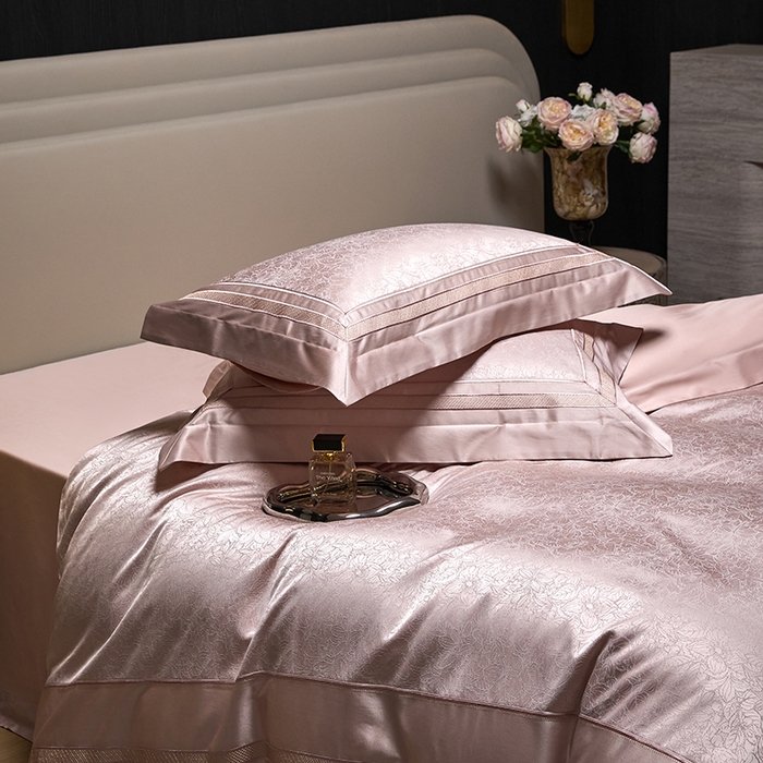 91家纺网 家纺一手货源 找家纺 洽想家 2025新款高精密贡缎色织大提花四件套-夜曲 夜曲-粉