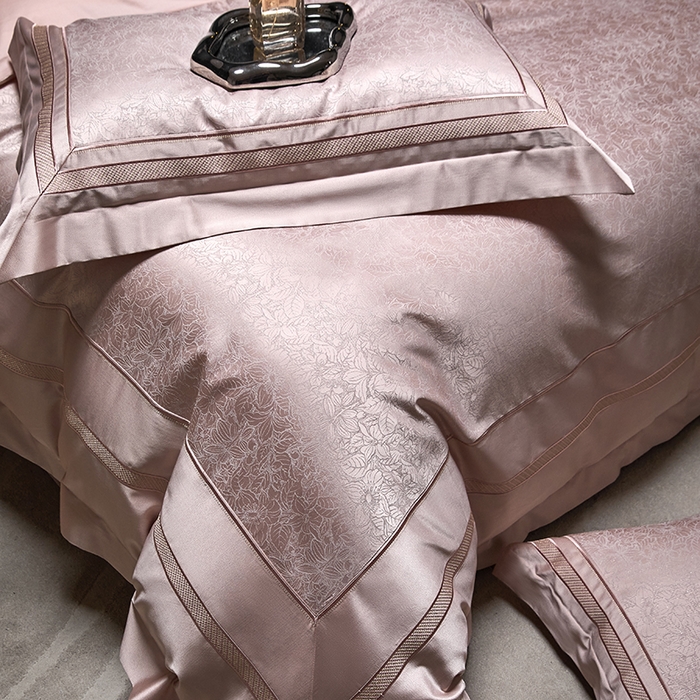 91家纺网 家纺一手货源 找家纺 洽想家 2025新款高精密贡缎色织大提花四件套-夜曲 夜曲-粉