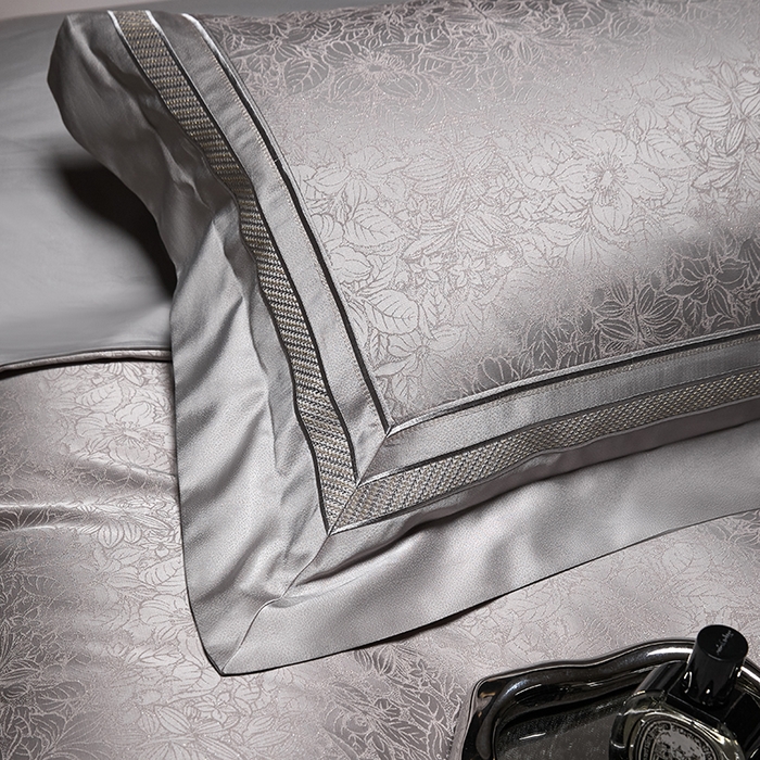 91家纺网 家纺一手货源 找家纺 洽想家 2025新款高精密贡缎色织大提花四件套-夜曲 夜曲-灰