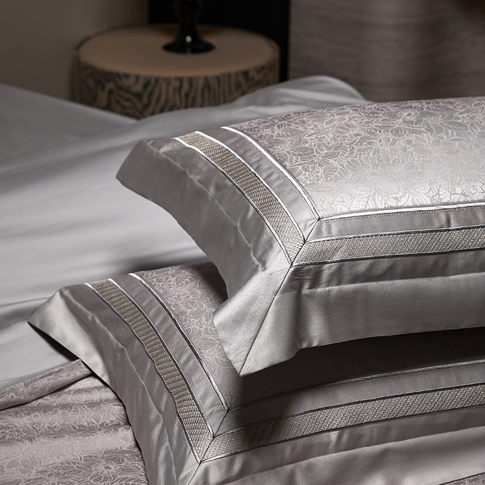 91家纺网 家纺一手货源 找家纺 洽想家 2025新款高精密贡缎色织大提花四件套-夜曲 夜曲-灰