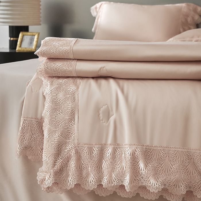 91家纺网 家纺一手货源 找家纺 洽想家 2025春夏新款100S天丝棉蕾丝夏被四件套--沐颜 沐颜 玉色