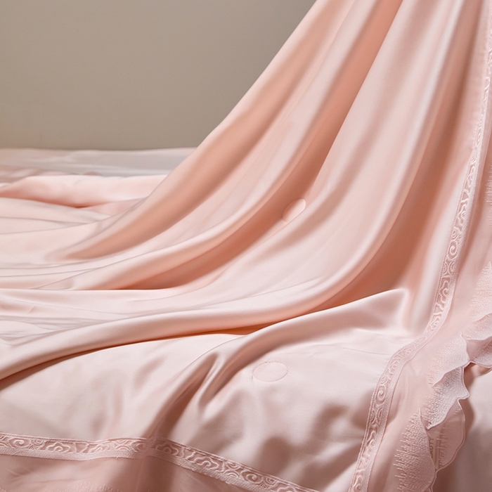 91家纺网 家纺一手货源 找家纺 洽想家 2025新品80支兰精天丝大豆纤维夏被四件套-山峦迭 山峦迭-玉