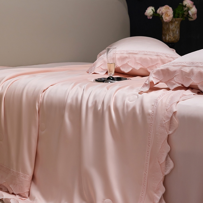 91家纺网 家纺一手货源 找家纺 洽想家 2025新品80支兰精天丝大豆纤维夏被四件套-山峦迭 山峦迭-玉