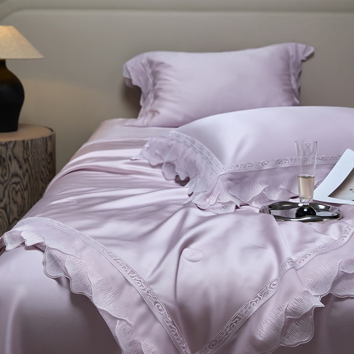 91家纺网 家纺一手货源 找家纺 洽想家 2025新品80支兰精天丝大豆纤维夏被四件套-山峦迭 山峦迭-紫