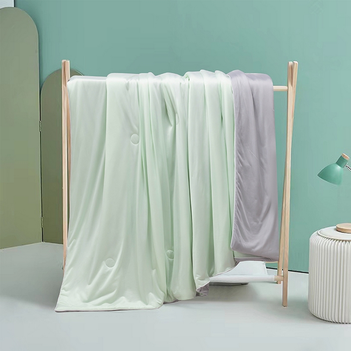 91家纺网 家纺一手货源 找家纺 洽想家 2025新款A类抗菌凉感冰激凌夏被被子被芯 清新绿