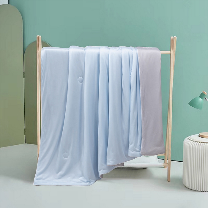 91家纺网 家纺一手货源 找家纺 洽想家 2025新款A类抗菌凉感冰激凌夏被被子被芯 银河蓝