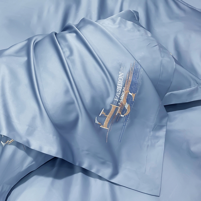 91家纺网 家纺一手货源 找家纺 洽想家 2025新款100支长绒棉刺绣四件套--时光痕迹 时光痕迹-宾利蓝