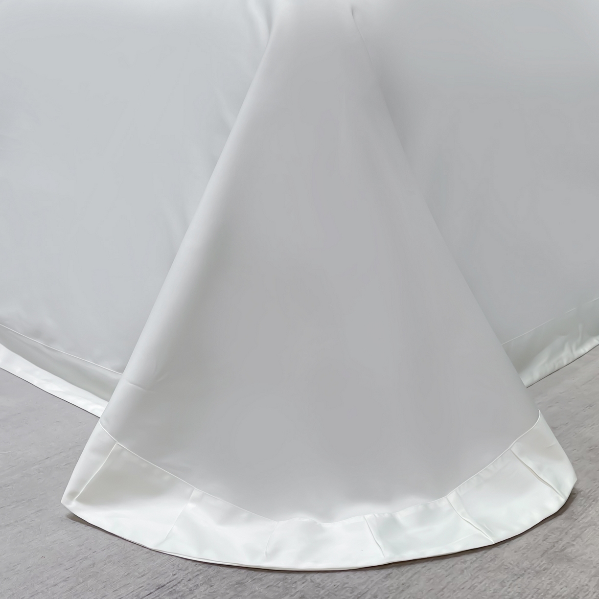 91家纺网 家纺一手货源 找家纺 洽想家 2025新款100支长绒棉刺绣四件套--时光痕迹 时光痕迹-皓月白