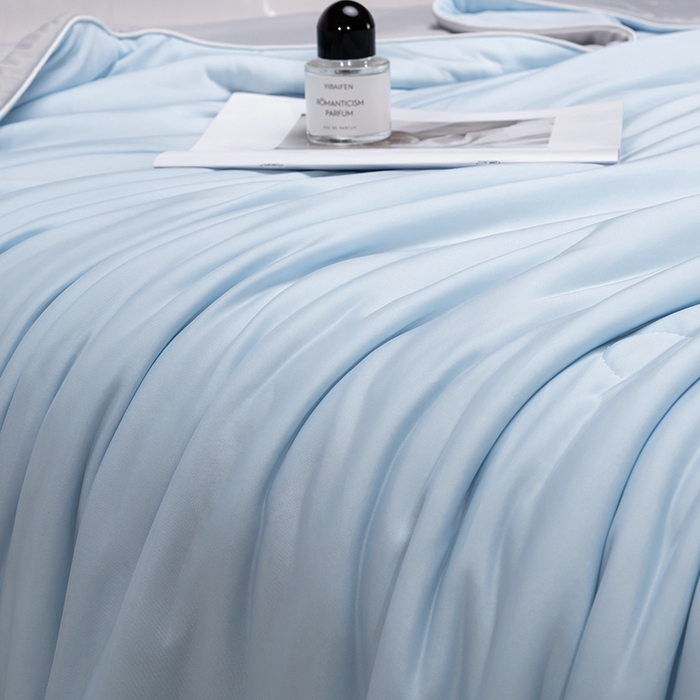 91家纺网 家纺一手货源 找家纺 洽想家 2025新款A类抗菌凉感冰激凌夏被被子被芯 银河蓝