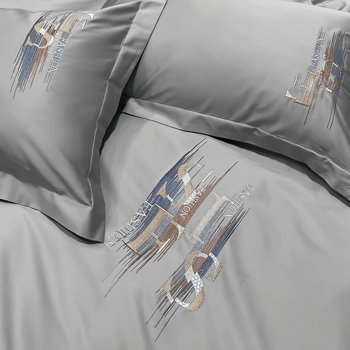 91家纺网 家纺一手货源 找家纺 洽想家 2025新款100支长绒棉刺绣四件套--时光痕迹 时光痕迹-月光灰