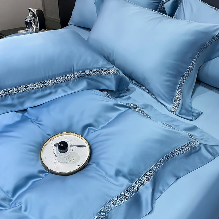 91家纺网 家纺一手货源 找家纺 洽想家 2025新款80支天丝镂空瑾系列四件套 瑾-地中蓝