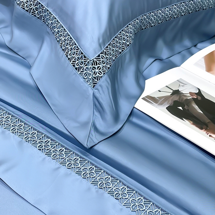 91家纺网 家纺一手货源 找家纺 洽想家 2025新款80支天丝镂空瑾系列四件套 瑾-地中蓝