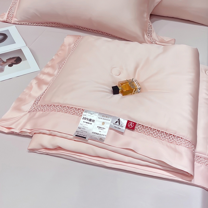 91家纺网 家纺一手货源 找家纺 洽想家 2025新款80支天丝镂空瑾系列四件套 瑾-梦粉