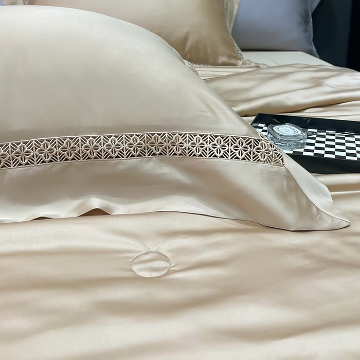 91家纺网 家纺一手货源 找家纺 洽想家 2025新款80支天丝镂空瑾系列四件套 瑾-米咖棕