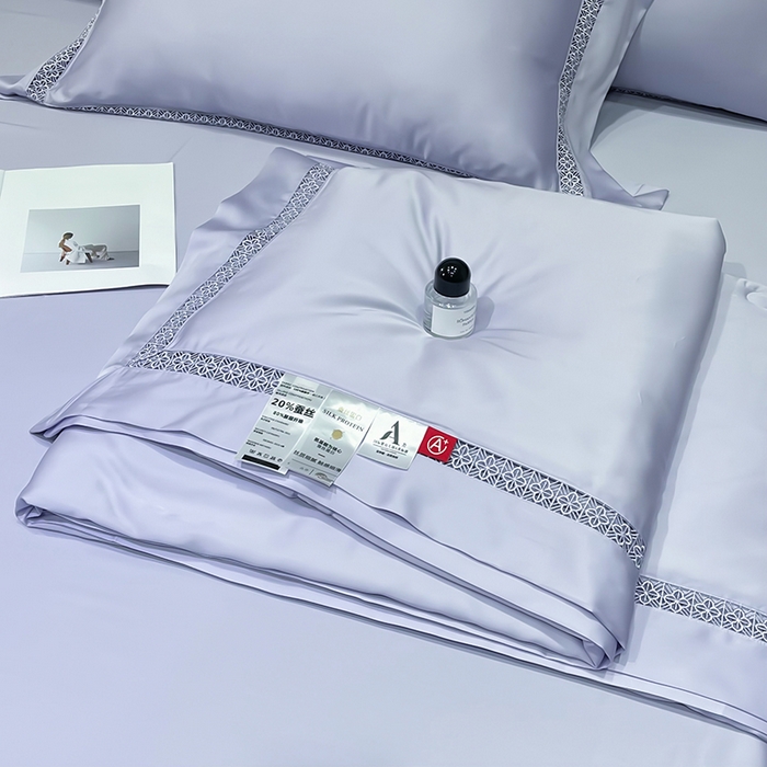 91家纺网 家纺一手货源 找家纺 洽想家 2025新款80支天丝镂空瑾系列四件套 瑾-微紫