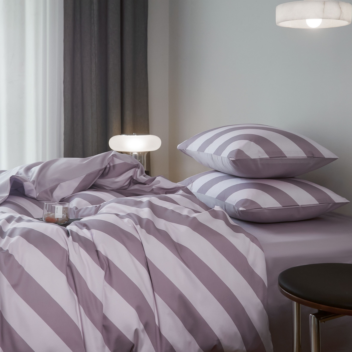 91家纺网 家纺一手货源 找家纺 ONE TWO ONE 121 2025新款高支高密长绒棉纯棉贡缎宽缎条纹四件套-Say 晚安（标准不低于268元， 加大不低于 288元） 莫奈花园