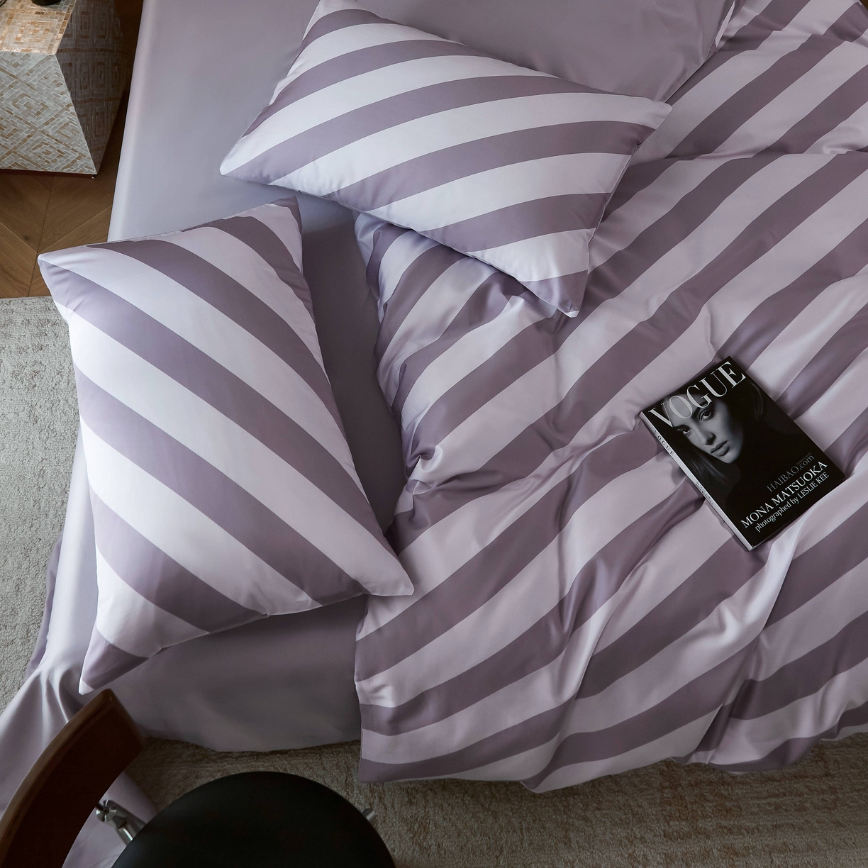 91家纺网 家纺一手货源 找家纺 ONE TWO ONE 121 2025新款高支高密长绒棉纯棉贡缎宽缎条纹四件套-Say 晚安（标准不低于268元， 加大不低于 288元） 莫奈花园