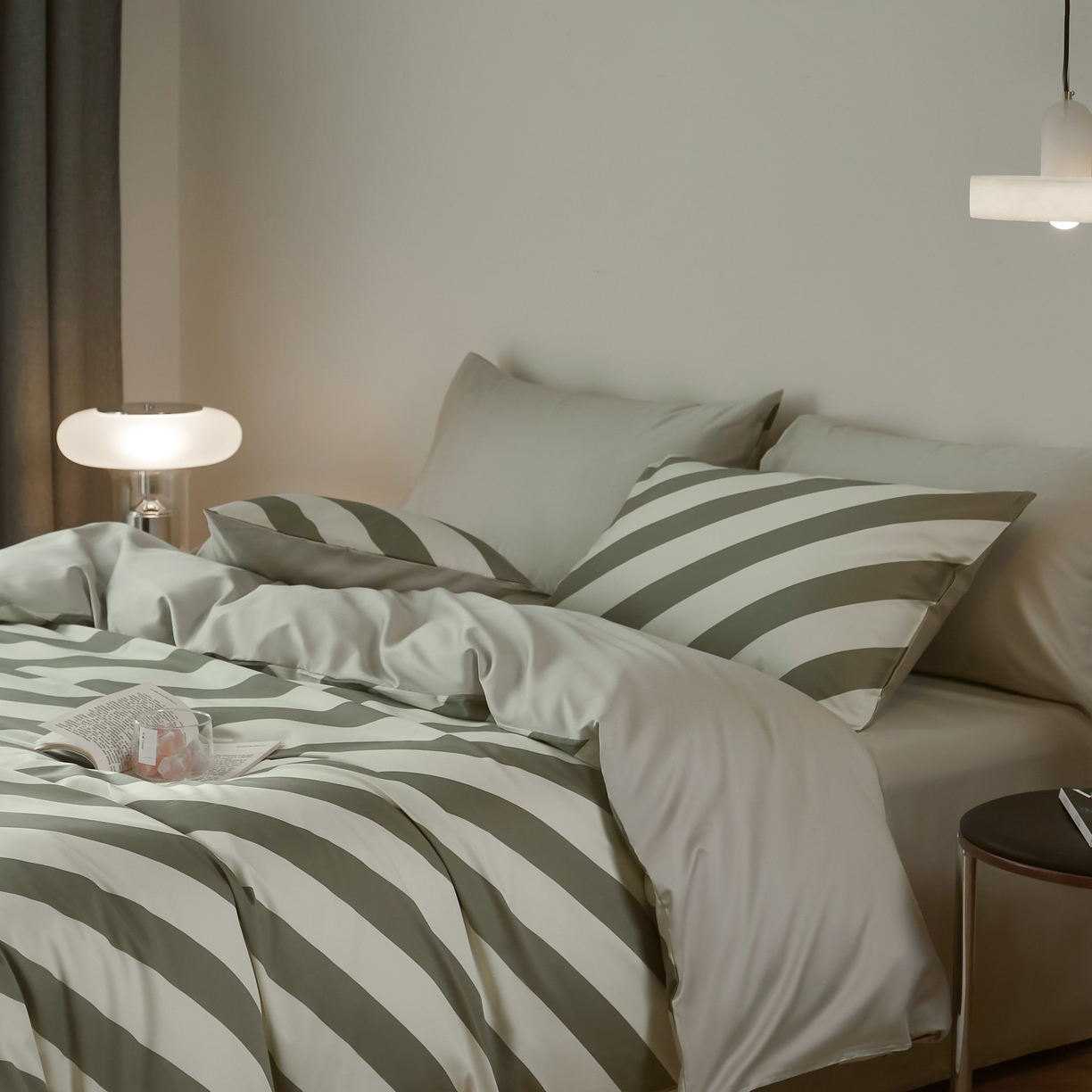 ONE TWO ONE 121 2025新款高支高密长绒棉纯棉贡缎宽缎条纹四件套-Say 晚安（标准不低于268元， 加大不低于 288元） 青青曼波