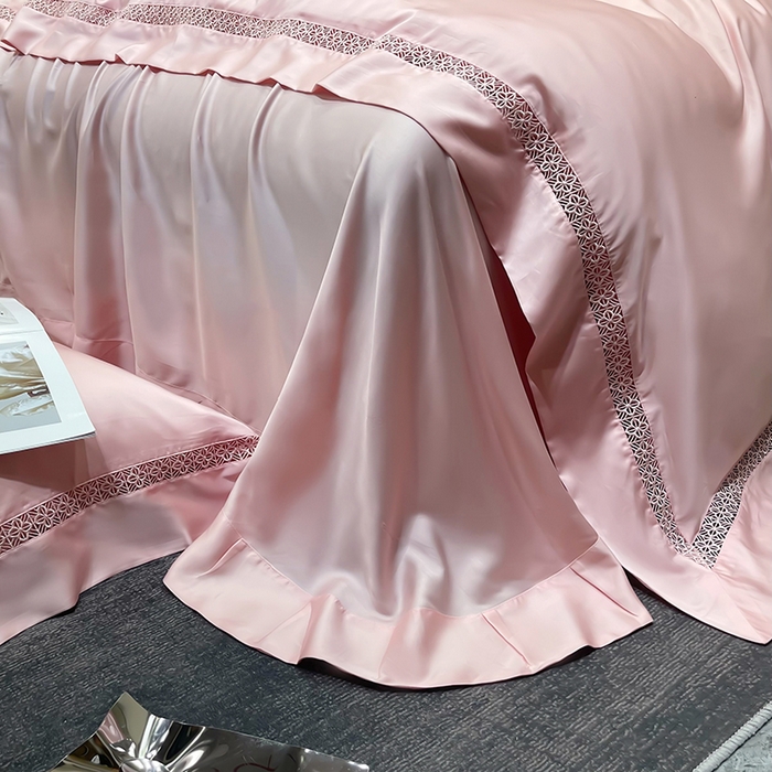 91家纺网 家纺一手货源 找家纺 洽想家 2025新款80支天丝镂空瑾系列夏被四件套 瑾-北欧粉