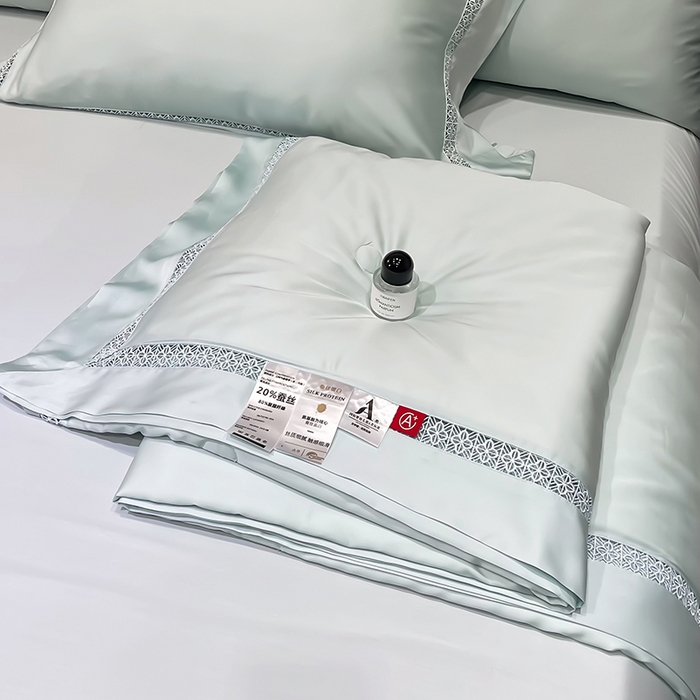 91家纺网 家纺一手货源 找家纺 洽想家 2025新款80支天丝镂空瑾系列夏被四件套 瑾-玛瑙绿