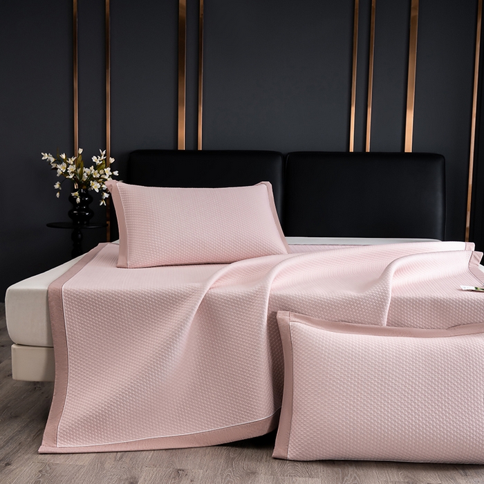 91家纺网 家纺一手货源 找家纺 小牛席业 2025经典款-千鸟格冷感豆豆席系列 床席款 粉色