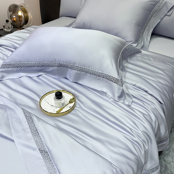 91家纺网 家纺一手货源 找家纺 洽想家 2025新款80支天丝镂空瑾系列夏被四件套 瑾-微紫