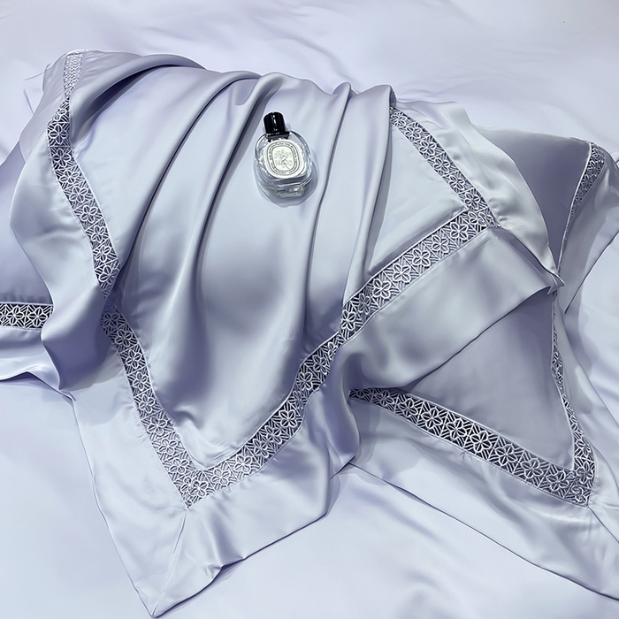 91家纺网 家纺一手货源 找家纺 洽想家 2025新款80支天丝镂空瑾系列夏被四件套 瑾-微紫