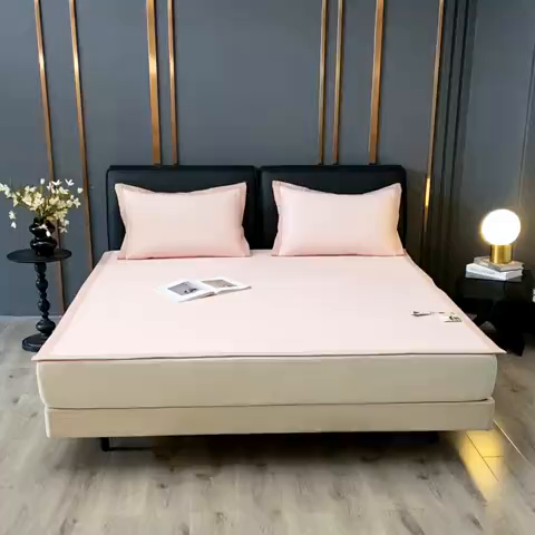 91家纺网 家纺一手货源 找家纺 小牛席业 2025经典款-千鸟格冷感豆豆席系列 床席款 粉色