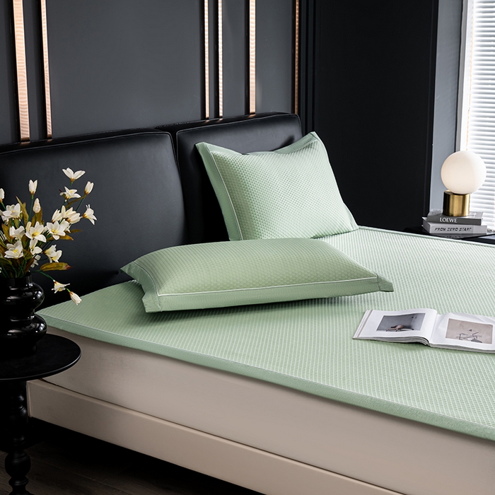 91家纺网 家纺一手货源 找家纺 小牛席业 2025经典款-千鸟格冷感豆豆席系列 床席款 绿色