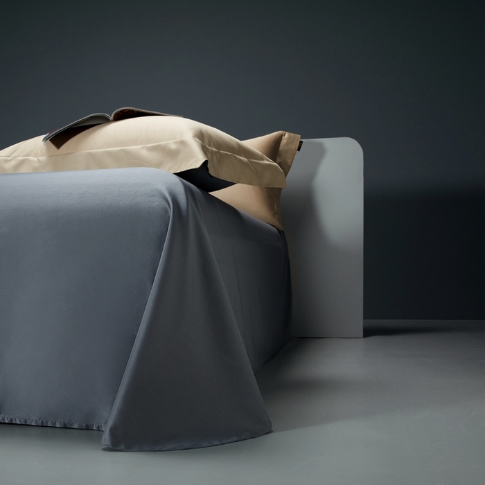 91家纺网 家纺一手货源 找家纺 洽想家 2025新款100支新疆长绒棉纯色双拼四件套 诺丁金+帝王灰-