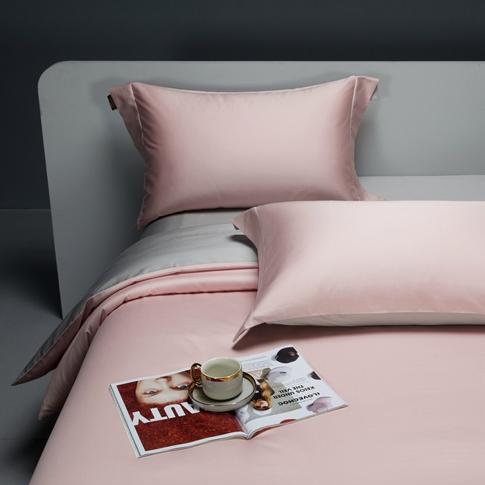 91家纺网 家纺一手货源 找家纺 洽想家 2025新款100支新疆长绒棉纯色双拼四件套 香芋粉+浅灰色-