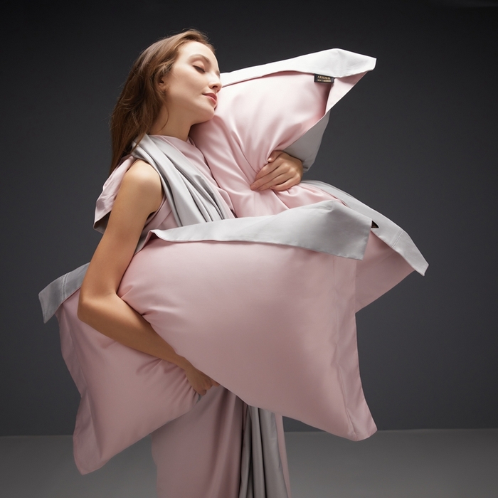 91家纺网 家纺一手货源 找家纺 洽想家 2025新款100支新疆长绒棉纯色双拼四件套 香芋粉+浅灰色-