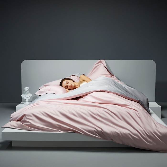 91家纺网 家纺一手货源 找家纺 洽想家 2025新款100支新疆长绒棉纯色双拼四件套 香芋粉+浅灰色-