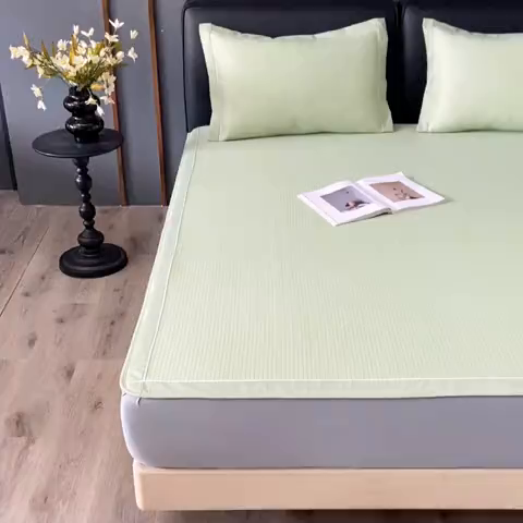 91家纺网 家纺一手货源 找家纺 小牛席业 2025经典款-千鸟格冷感豆豆席系列 床笠款 绿色