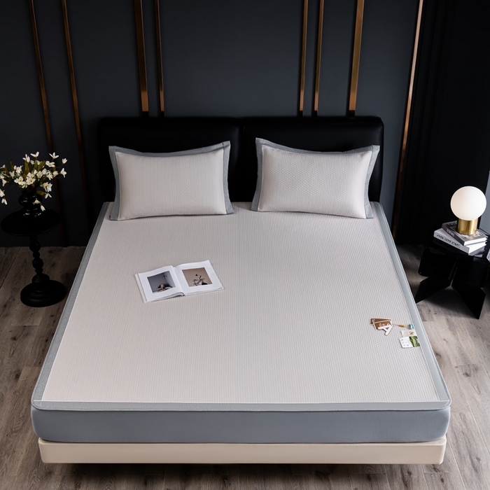 91家纺网 家纺一手货源 找家纺 小牛席业 2025经典款-千鸟格冷感豆豆席系列 床笠款 米色