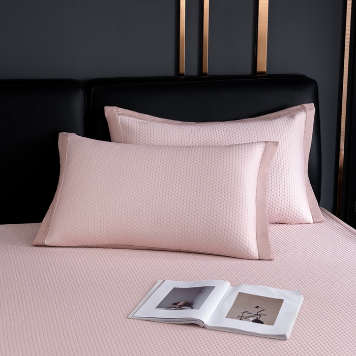 91家纺网 家纺一手货源 找家纺 小牛席业 2025经典款-千鸟格冷感豆豆席系列 床笠款 粉色