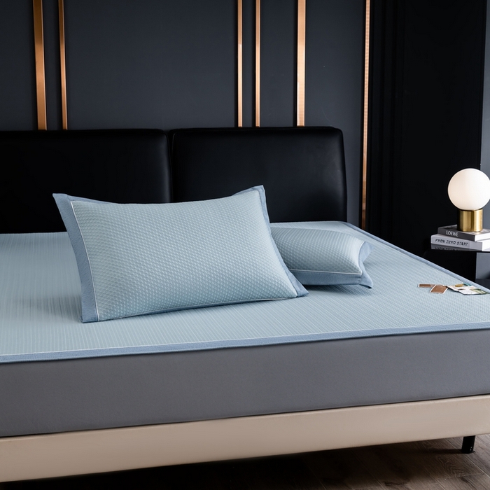 91家纺网 家纺一手货源 找家纺 小牛席业 2025经典款-千鸟格冷感豆豆席系列 床笠款 蓝色