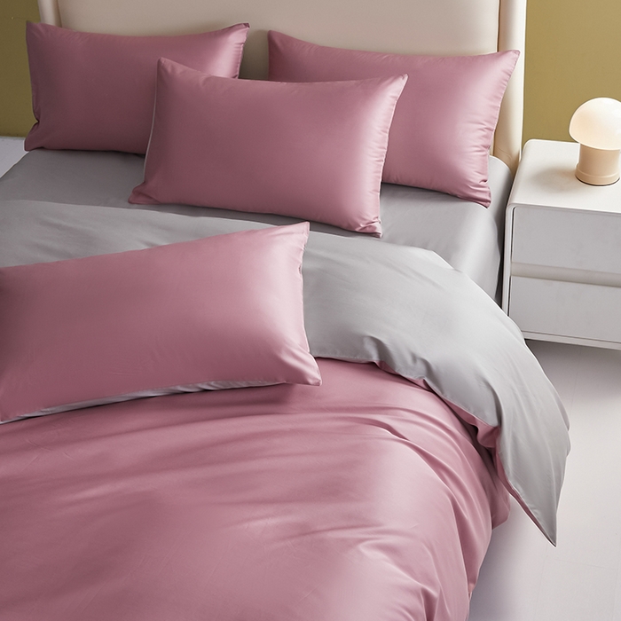 91家纺网 家纺一手货源 找家纺 洽想家 2025新款纯色双拼80支长绒棉四件套 豆沙紫+奥丁灰-