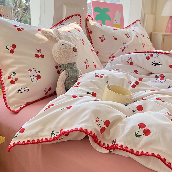 91家纺网 家纺一手货源 找家纺 思诺羽床笠 2025新款亲肤棉贝壳花边四件套 贝壳边-樱桃红