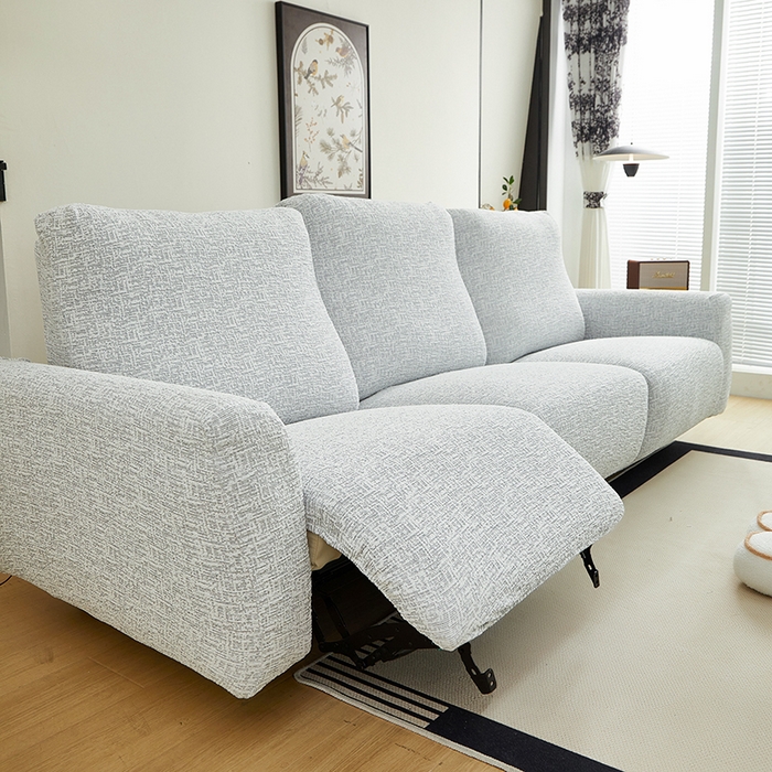 91家纺网 家纺一手货源 找家纺 丝绮鹿 2025新款竹节雪尼尔芝华士沙发套 月光浅灰