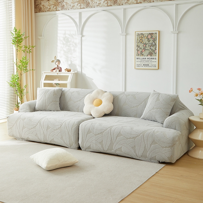91家纺网 家纺一手货源 找家纺 丝绮鹿 2025新款富贵叶系列-沙发套松紧款（组合沙发图） 浅灰