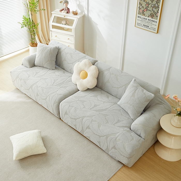 91家纺网 家纺一手货源 找家纺 丝绮鹿 2025新款富贵叶系列-沙发套松紧款（组合沙发图） 浅灰