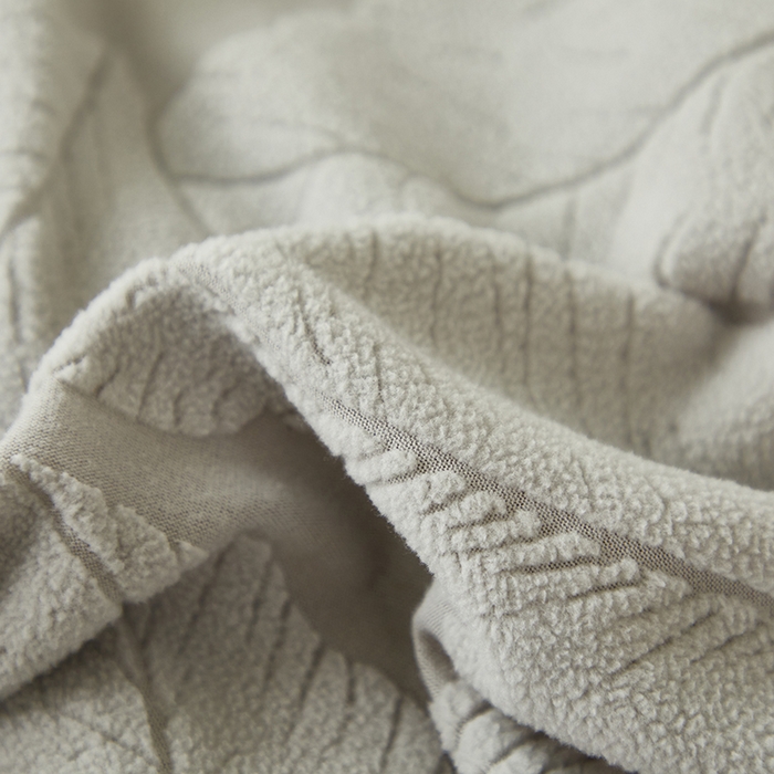 91家纺网 家纺一手货源 找家纺 丝绮鹿 2025新款富贵叶系列-沙发套松紧款（组合沙发图） 浅灰