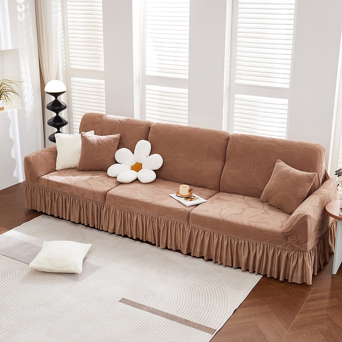 91家纺网 家纺一手货源 找家纺 丝绮鹿 2025新款富贵叶系列-沙发套裙边款 时尚咖