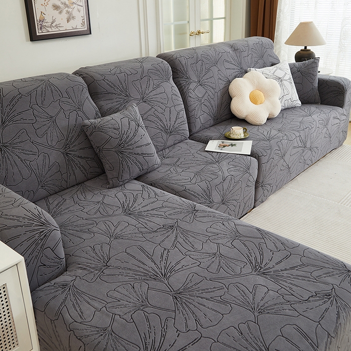 91家纺网 家纺一手货源 找家纺 丝绮鹿 2025新款银杏叶系列-沙发套松紧款（贵妃图） 绅士灰