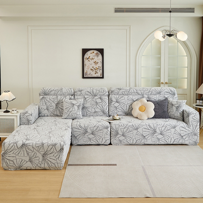 91家纺网 家纺一手货源 找家纺 丝绮鹿 2025新款银杏叶系列-沙发套松紧款（贵妃图） 象牙白