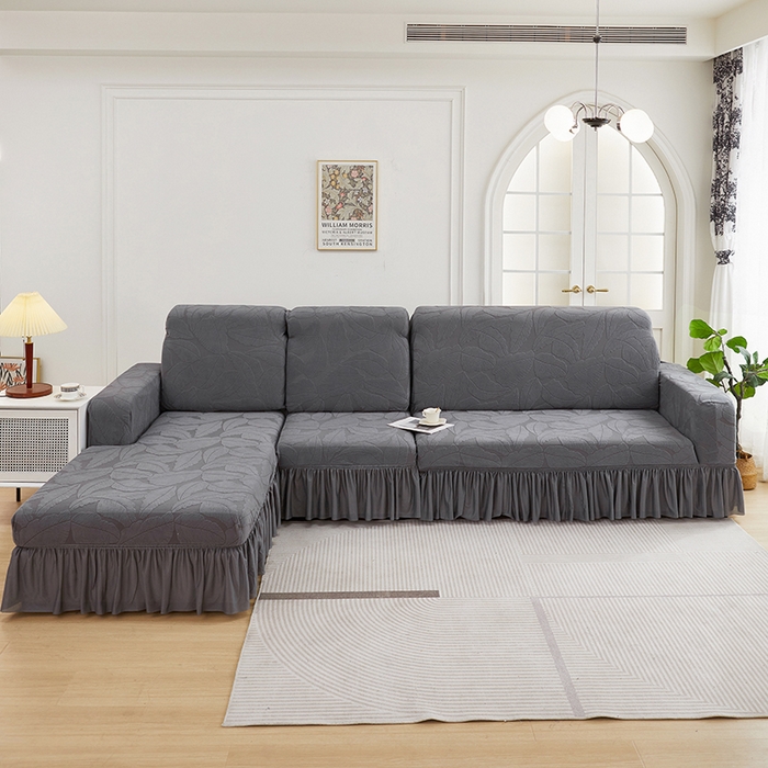 91家纺网 家纺一手货源 找家纺 丝绮鹿 2025新款富贵叶系列-沙发套裙边款（贵妃图） 深灰